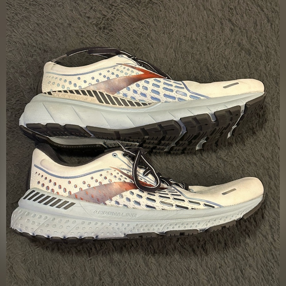 Brooks Women's Adrenaline GTS 21 running shoes White/Alloy/Light Blue Size 10 - Picture 3 of 14